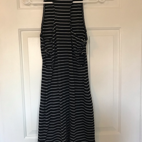 Express mock neck dress with cut outs - Picture 2 of 4